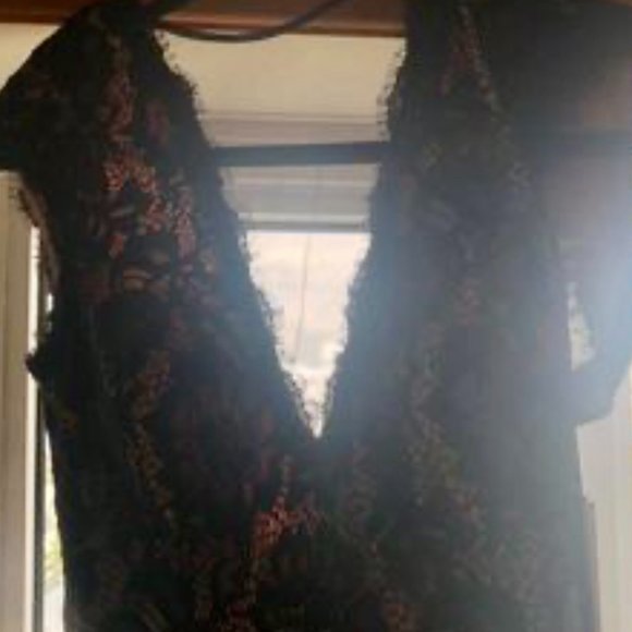 Brand New Betsy and Adam long, black peplum lace gown - Picture 8 of 15